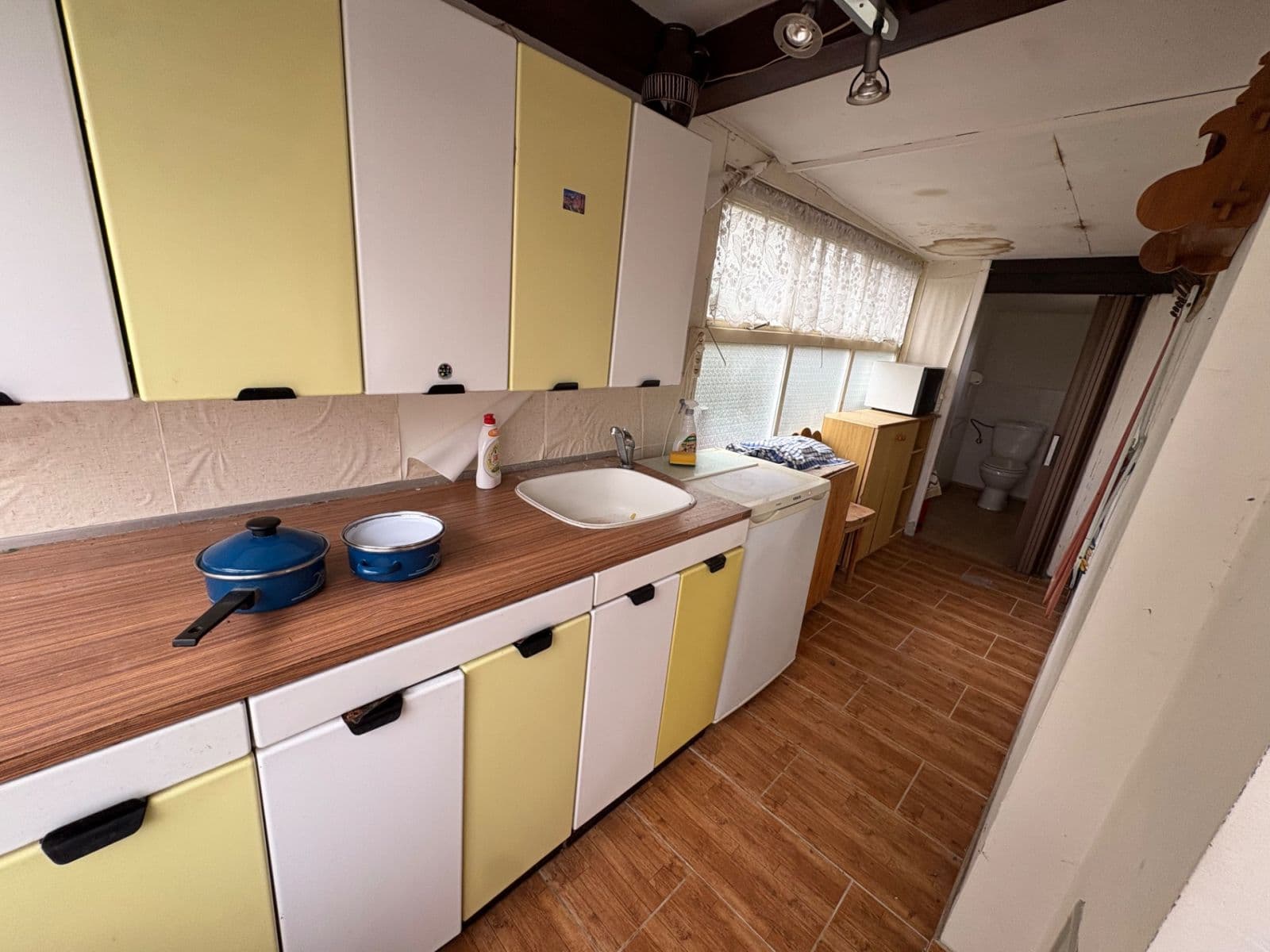 Prodej chaty, chalupy 38 m², pozemek 116 m², Černošice, Středočeský kraj Prodej chaty, chalupy 38 m², pozemek 116 m², Černošice, Středočeský kraj