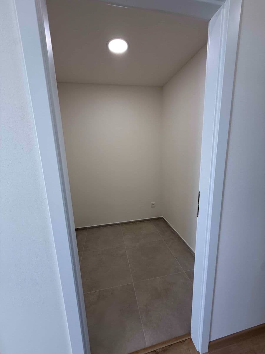 Pronájem bytu 3+kk 75 m², Zdiměřická, Praha, Praha Pronájem bytu 3+kk 75 m², Zdiměřická, Praha, Praha