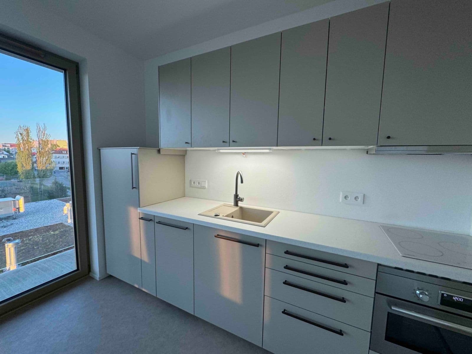 Pronájem bytu 1+kk 35 m², Zahradní, Plzeň, Plzeňský kraj Pronájem bytu 1+kk 35 m², Zahradní, Plzeň, Plzeňský kraj