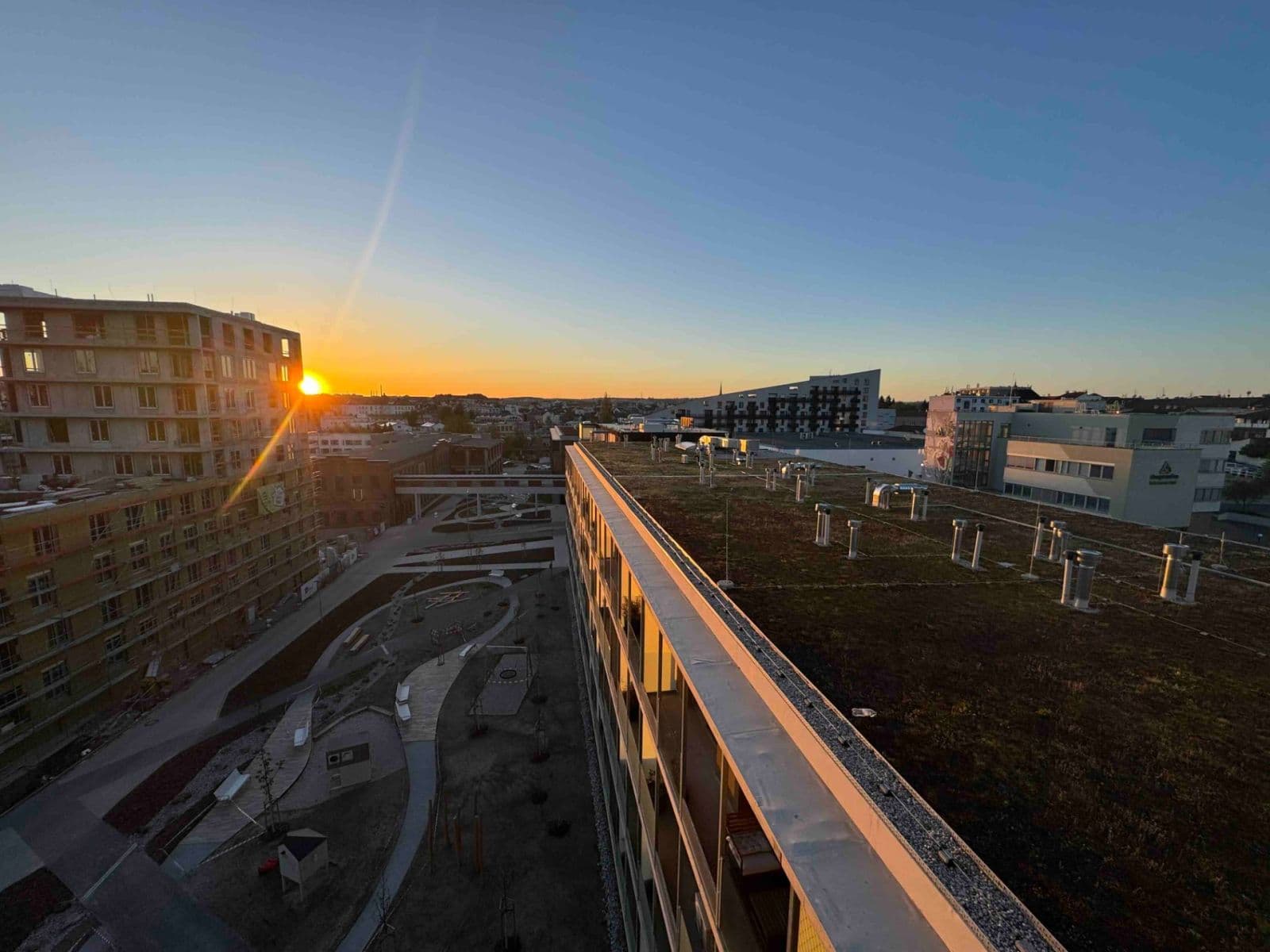 Pronájem bytu 1+kk 35 m², Zahradní, Plzeň, Plzeňský kraj Pronájem bytu 1+kk 35 m², Zahradní, Plzeň, Plzeňský kraj