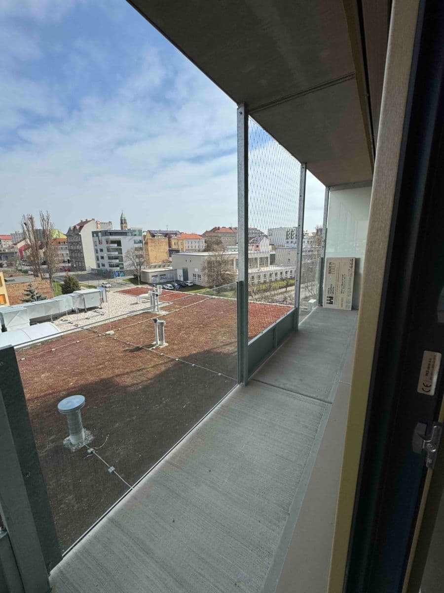 Pronájem bytu 1+kk 35 m², Zahradní, Plzeň, Plzeňský kraj Pronájem bytu 1+kk 35 m², Zahradní, Plzeň, Plzeňský kraj