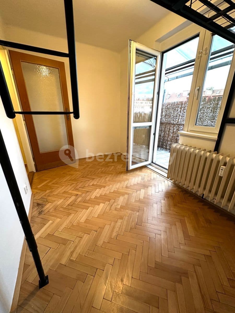 Pronájem bytu 1+kk 16 m², Vrchlického, Praha, Praha Pronájem bytu 1+kk 16 m², Vrchlického, Praha, Praha