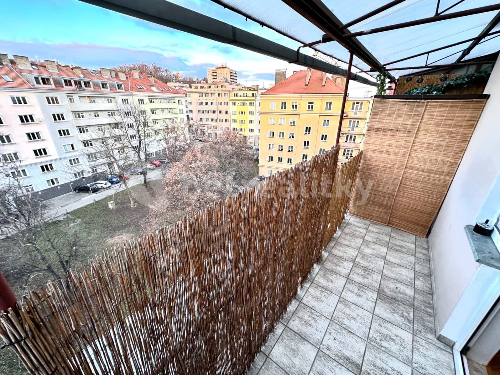 Pronájem bytu 1+kk 16 m², Vrchlického, Praha, Praha Pronájem bytu 1+kk 16 m², Vrchlického, Praha, Praha