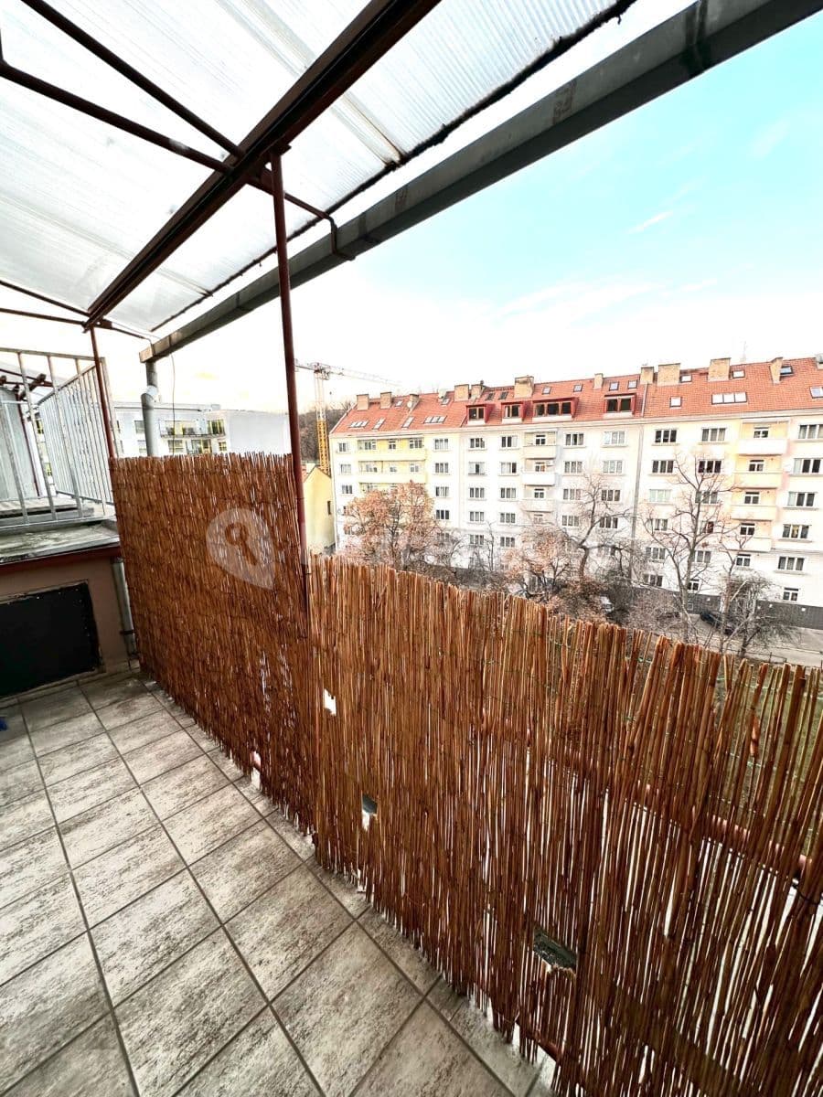 Pronájem bytu 1+kk 16 m², Vrchlického, Praha, Praha Pronájem bytu 1+kk 16 m², Vrchlického, Praha, Praha