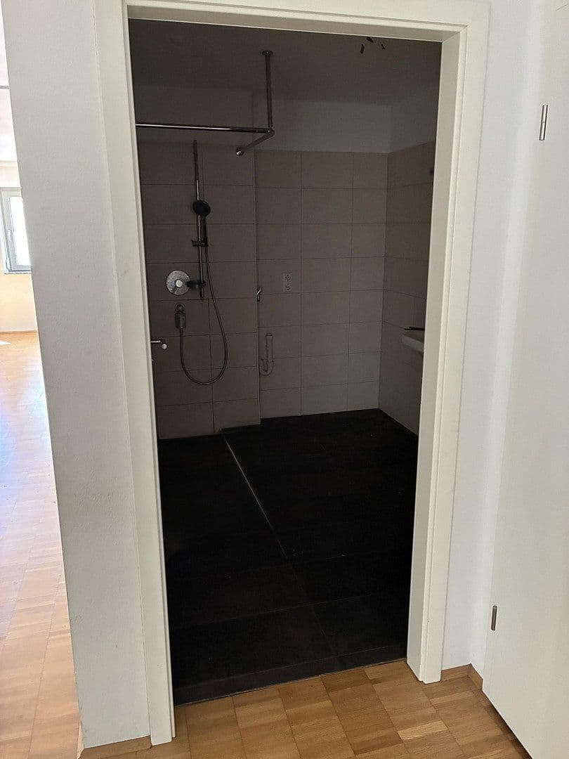 Pronájem bytu 3+1 85 m², Nordbergstrasse 25, Heilbronn, Bádensko-Württembersko Pronájem bytu 3+1 85 m², Nordbergstrasse 25, Heilbronn, Bádensko-Württembersko