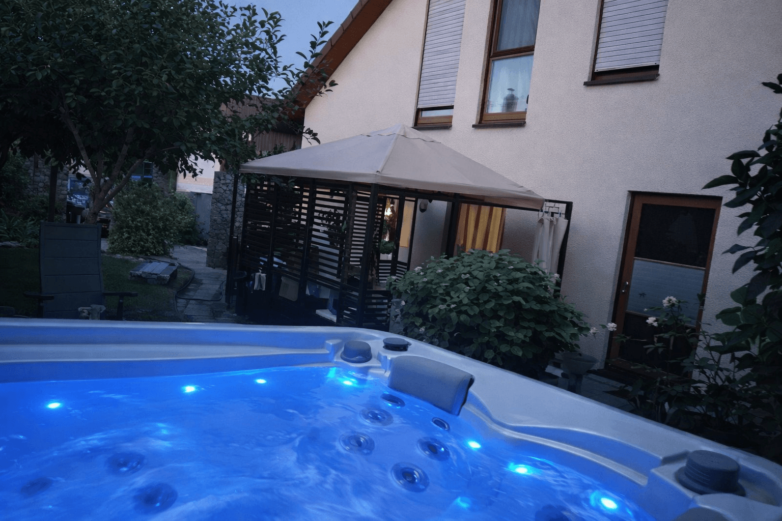 Prodej domu 163 m², pozemek 603 m², Büdingen, Hessen Prodej domu 163 m², pozemek 603 m², Büdingen, Hessen