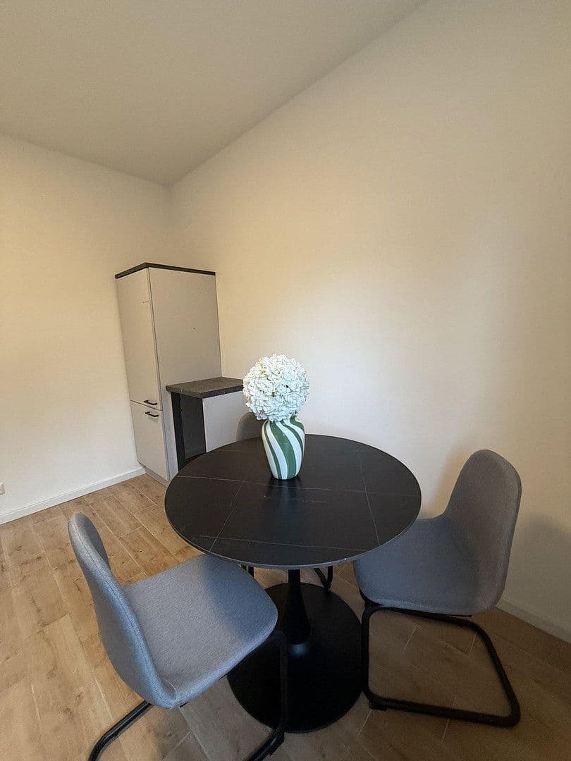 Pronájem bytu 3+1 71 m², Wiesbaden, Hessen Pronájem bytu 3+1 71 m², Wiesbaden, Hessen