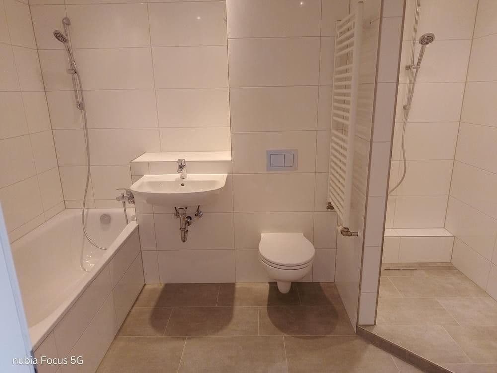 Prodej domu 141 m², pozemek 190 m², Weinheim, Bádensko-Württembersko Prodej domu 141 m², pozemek 190 m², Weinheim, Bádensko-Württembersko