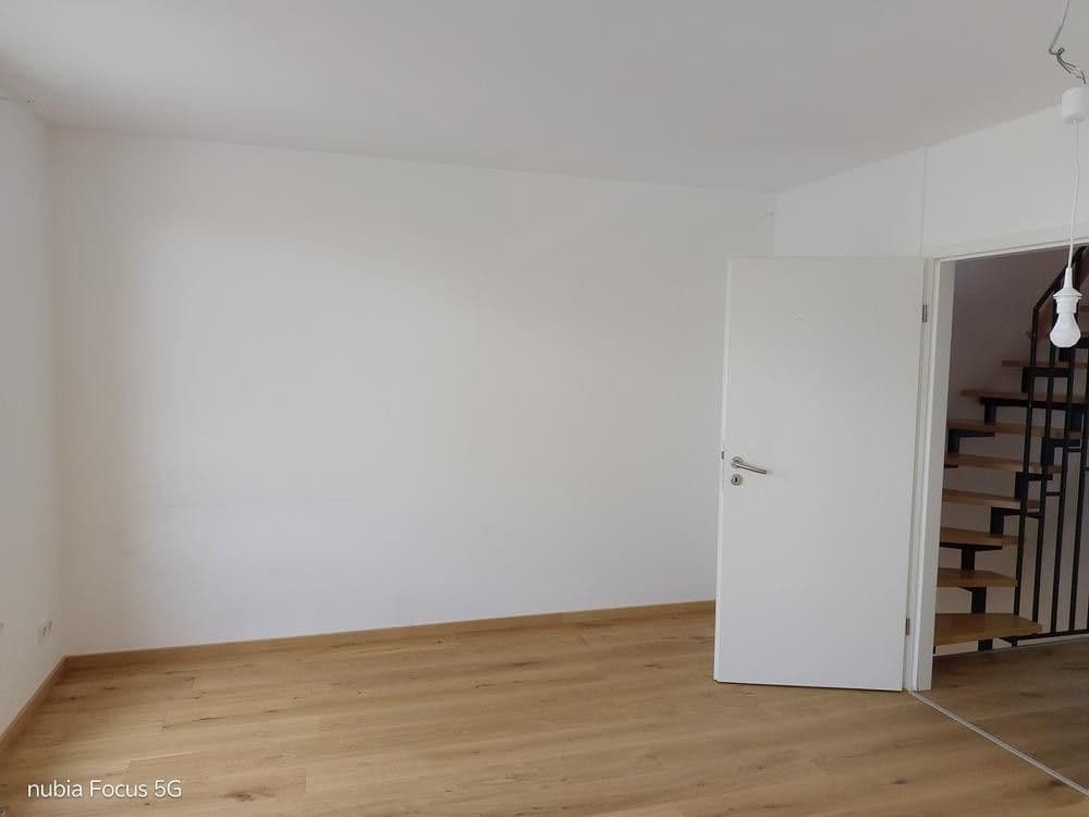 Prodej domu 141 m², pozemek 190 m², Weinheim, Bádensko-Württembersko Prodej domu 141 m², pozemek 190 m², Weinheim, Bádensko-Württembersko