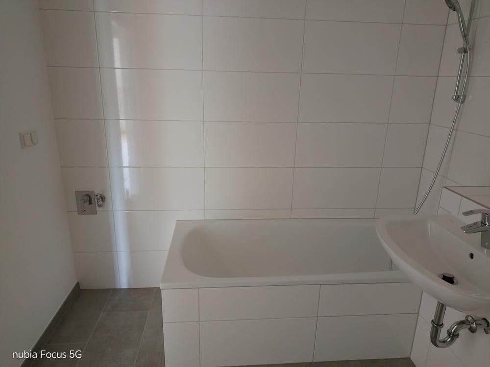 Prodej domu 141 m², pozemek 190 m², Mierendorffstraße 3/3, Weinheim, Bádensko-Württembersko Prodej domu 141 m², pozemek 190 m², Mierendorffstraße 3/3, Weinheim, Bádensko-Württembersko