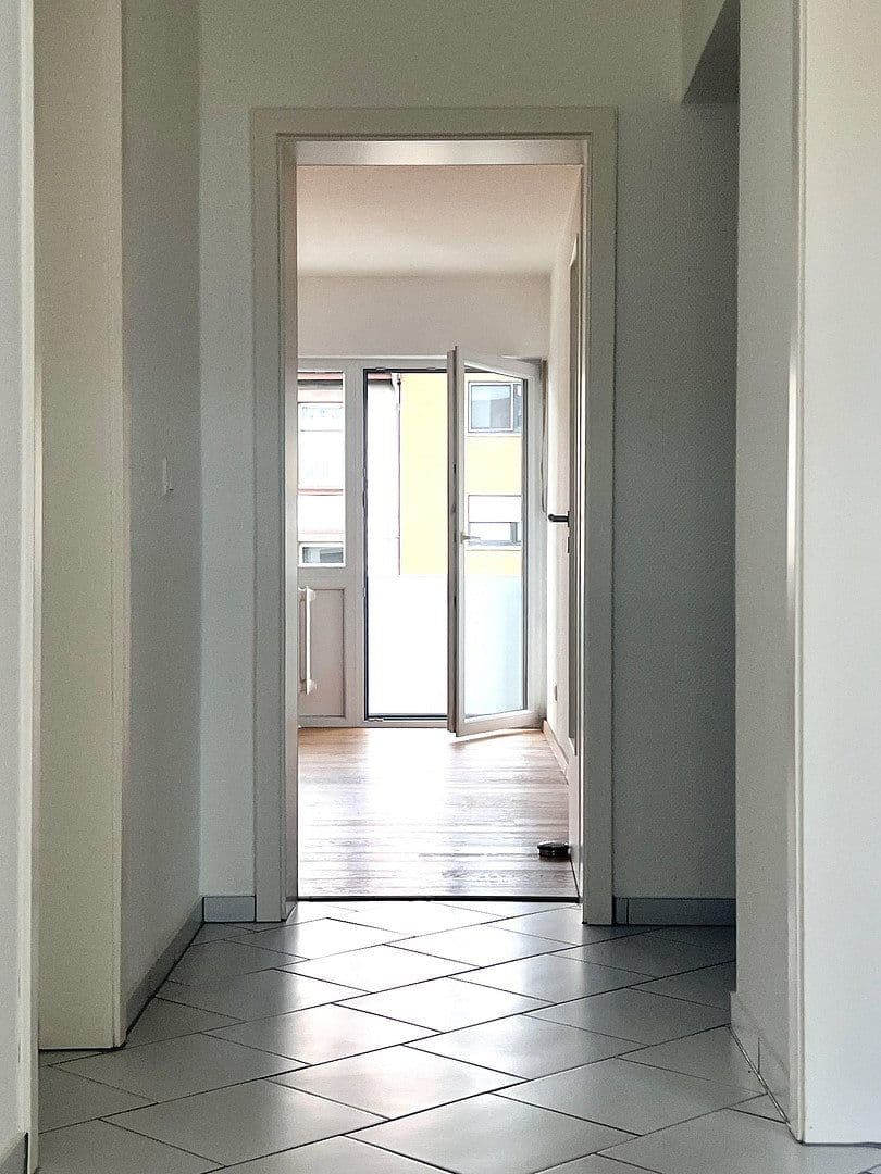 Pronájem bytu 3+1 70 m², G7, 27, Mannheim, Bádensko-Württembersko Pronájem bytu 3+1 70 m², G7, 27, Mannheim, Bádensko-Württembersko