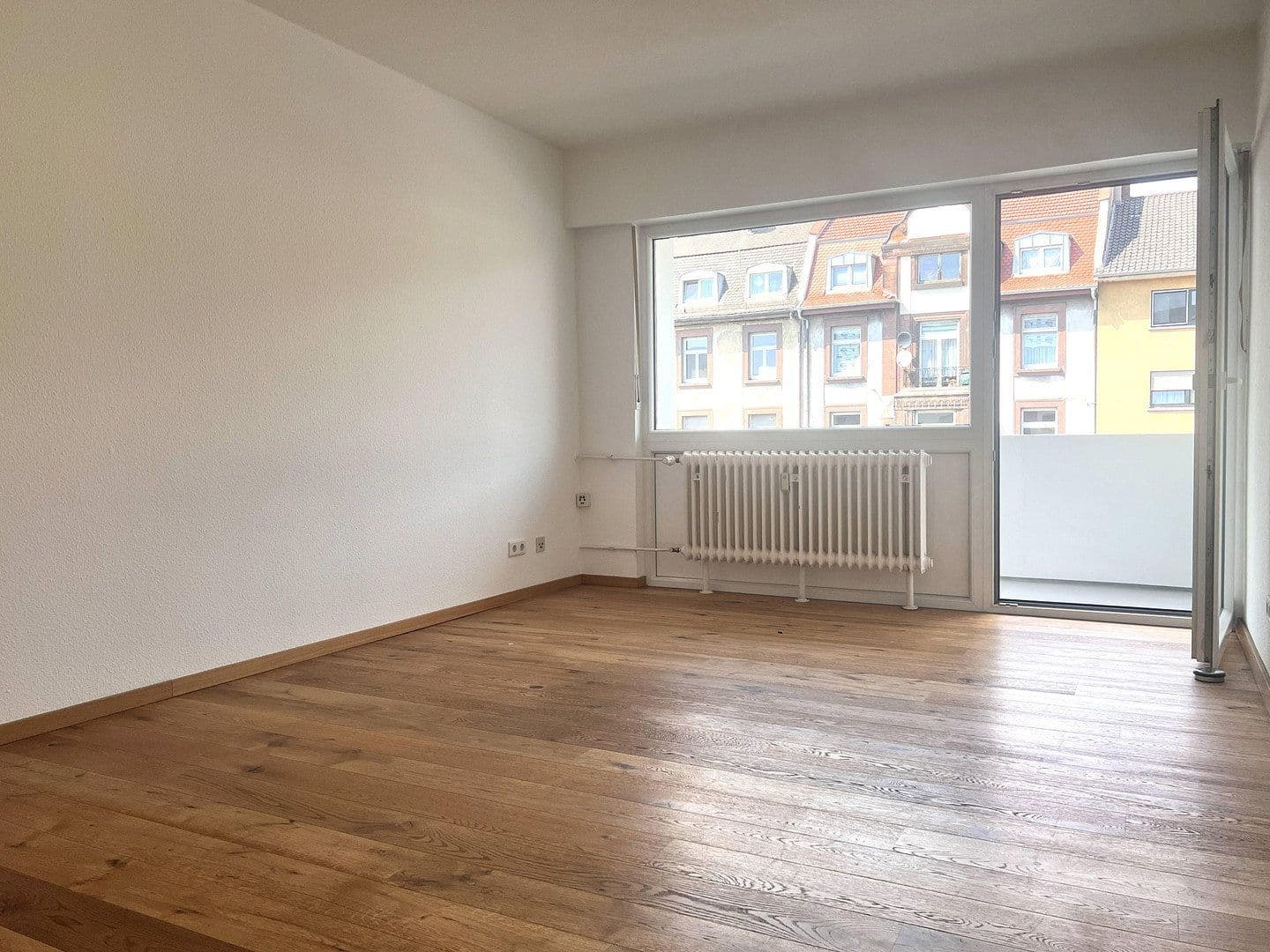 Pronájem bytu 3+1 70 m², G7, 27, Mannheim, Bádensko-Württembersko Pronájem bytu 3+1 70 m², G7, 27, Mannheim, Bádensko-Württembersko
