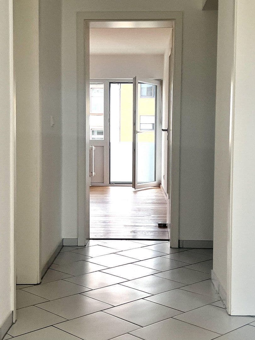 Pronájem bytu 3+1 70 m², G7, 27, Mannheim, Bádensko-Württembersko Pronájem bytu 3+1 70 m², G7, 27, Mannheim, Bádensko-Württembersko