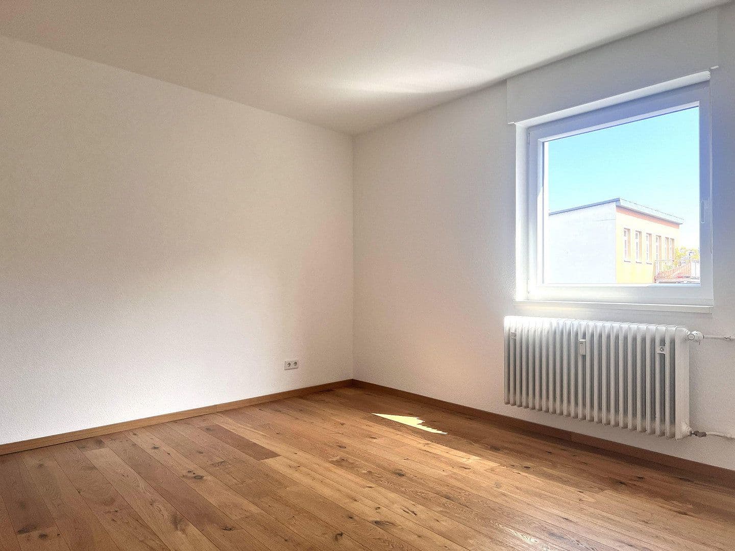 Pronájem bytu 3+1 70 m², G7, 27, Mannheim, Bádensko-Württembersko Pronájem bytu 3+1 70 m², G7, 27, Mannheim, Bádensko-Württembersko