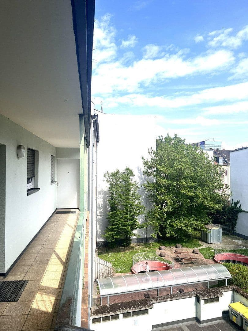 Pronájem bytu 3+1 70 m², G7, 27, Mannheim, Bádensko-Württembersko Pronájem bytu 3+1 70 m², G7, 27, Mannheim, Bádensko-Württembersko