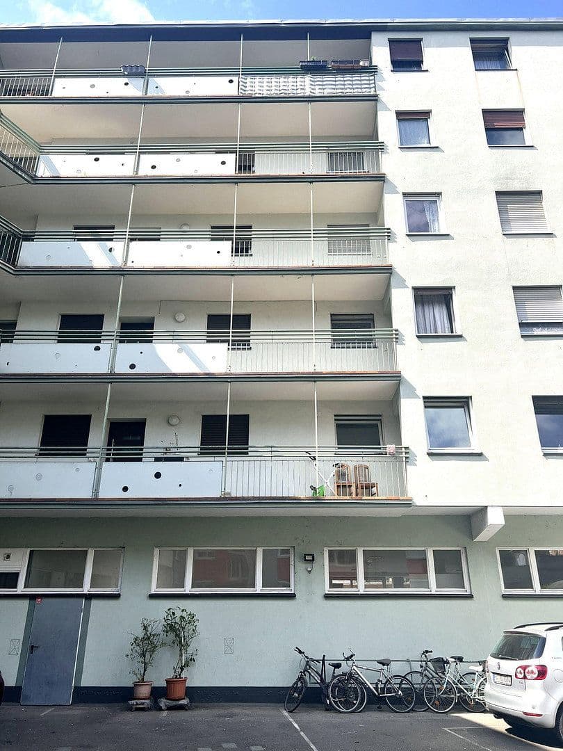 Pronájem bytu 3+1 70 m², G7, 27, Mannheim, Bádensko-Württembersko Pronájem bytu 3+1 70 m², G7, 27, Mannheim, Bádensko-Württembersko