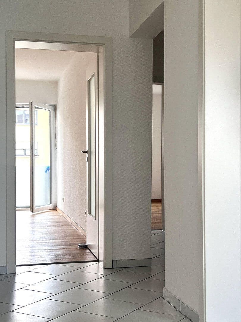 Pronájem bytu 3+1 70 m², G7, 27, Mannheim, Bádensko-Württembersko Pronájem bytu 3+1 70 m², G7, 27, Mannheim, Bádensko-Württembersko