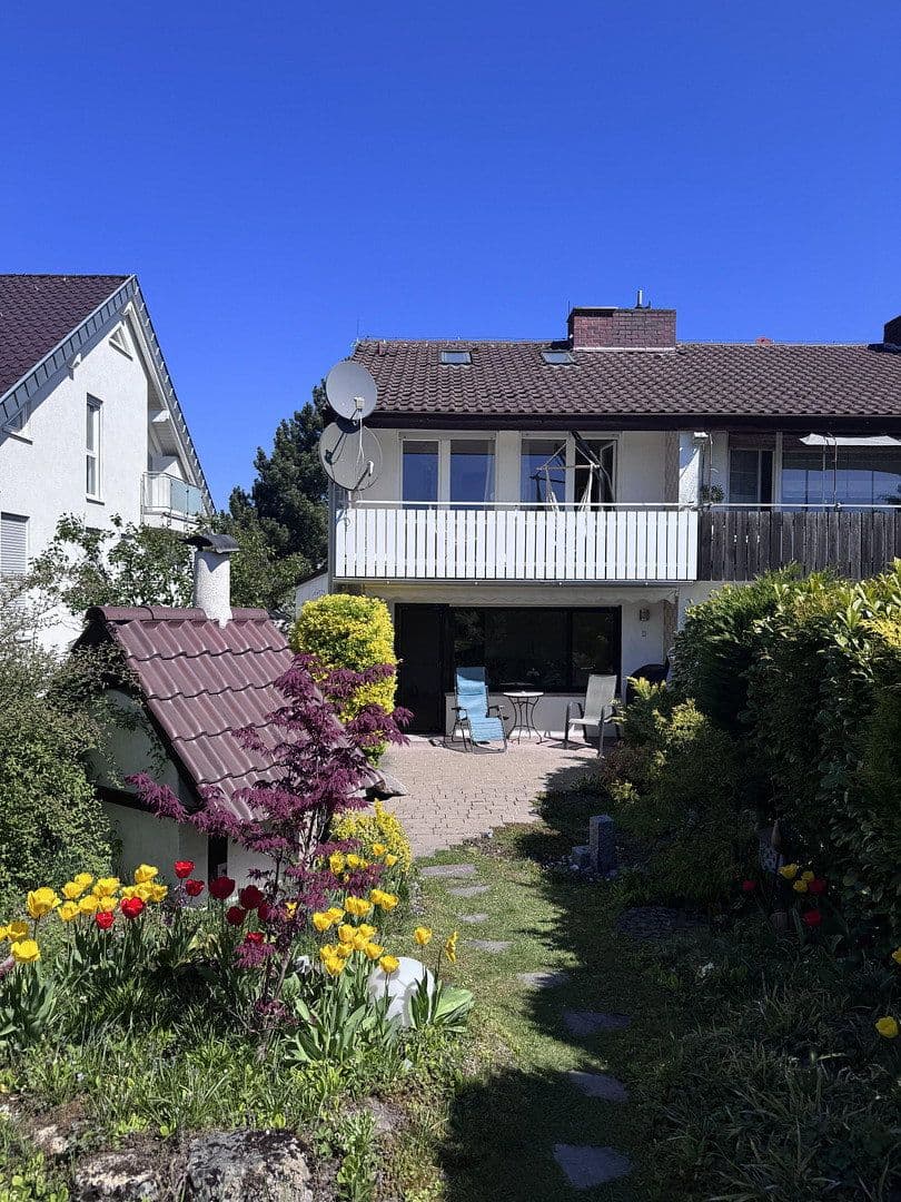 Prodej domu 114 m², pozemek 314 m², Hainbuchenweg, 36, Leonberg, Bádensko-Württembersko Prodej domu 114 m², pozemek 314 m², Hainbuchenweg, 36, Leonberg, Bádensko-Württembersko