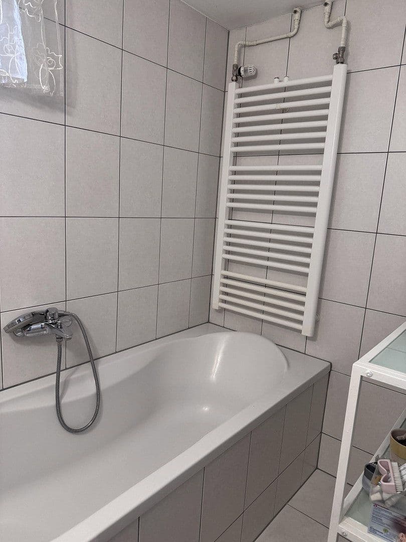 Prodej domu 114 m², pozemek 314 m², Hainbuchenweg, 36, Leonberg, Bádensko-Württembersko Prodej domu 114 m², pozemek 314 m², Hainbuchenweg, 36, Leonberg, Bádensko-Württembersko