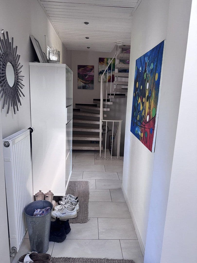 Prodej domu 114 m², pozemek 314 m², Hainbuchenweg, 36, Leonberg, Bádensko-Württembersko Prodej domu 114 m², pozemek 314 m², Hainbuchenweg, 36, Leonberg, Bádensko-Württembersko