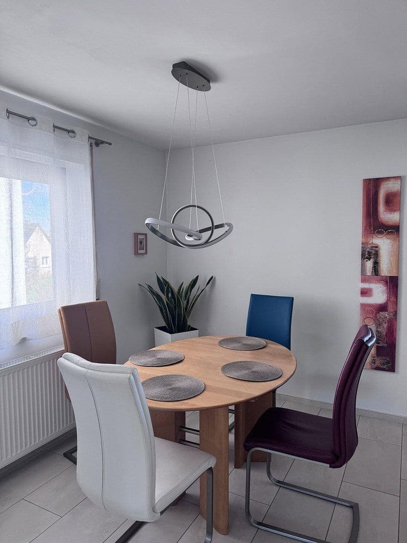 Prodej domu 114 m², pozemek 314 m², Hainbuchenweg, 36, Leonberg, Bádensko-Württembersko Prodej domu 114 m², pozemek 314 m², Hainbuchenweg, 36, Leonberg, Bádensko-Württembersko