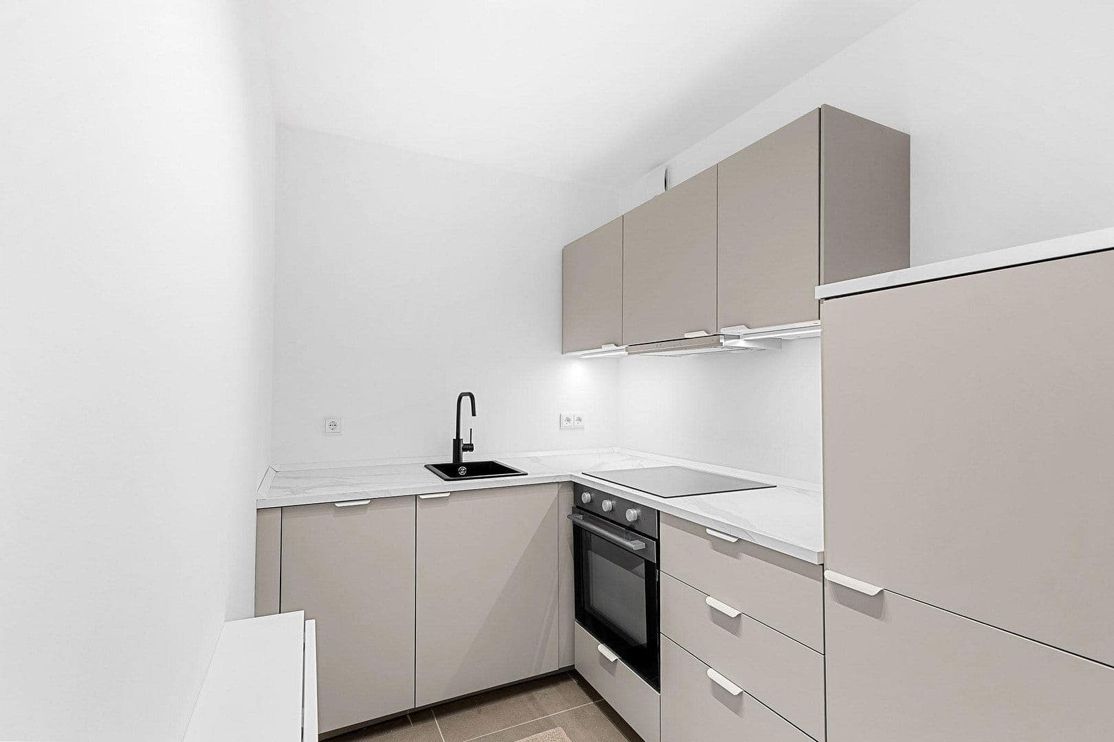 Prodej bytu 4+1 64 m², München, Bavorsko Prodej bytu 4+1 64 m², München, Bavorsko