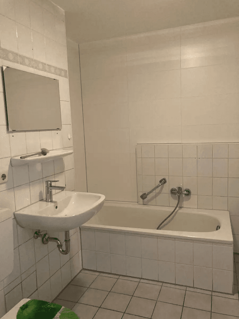 Pronájem bytu 2+1 47 m², Heilbronn, Bádensko-Württembersko Pronájem bytu 2+1 47 m², Heilbronn, Bádensko-Württembersko