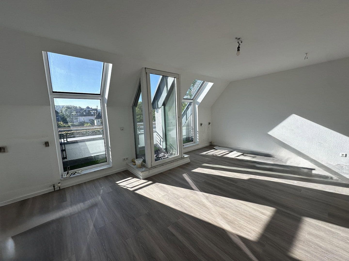 Pronájem bytu 2+1 63 m², Bahnhofstr. 6, Bad Honnef, Severní Porýní-Vestfálsko Pronájem bytu 2+1 63 m², Bahnhofstr. 6, Bad Honnef, Severní Porýní-Vestfálsko