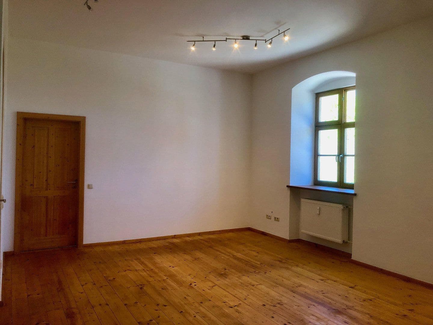 Pronájem bytu 2+1 66 m², Haag an der Amper, Bavorsko Pronájem bytu 2+1 66 m², Haag an der Amper, Bavorsko