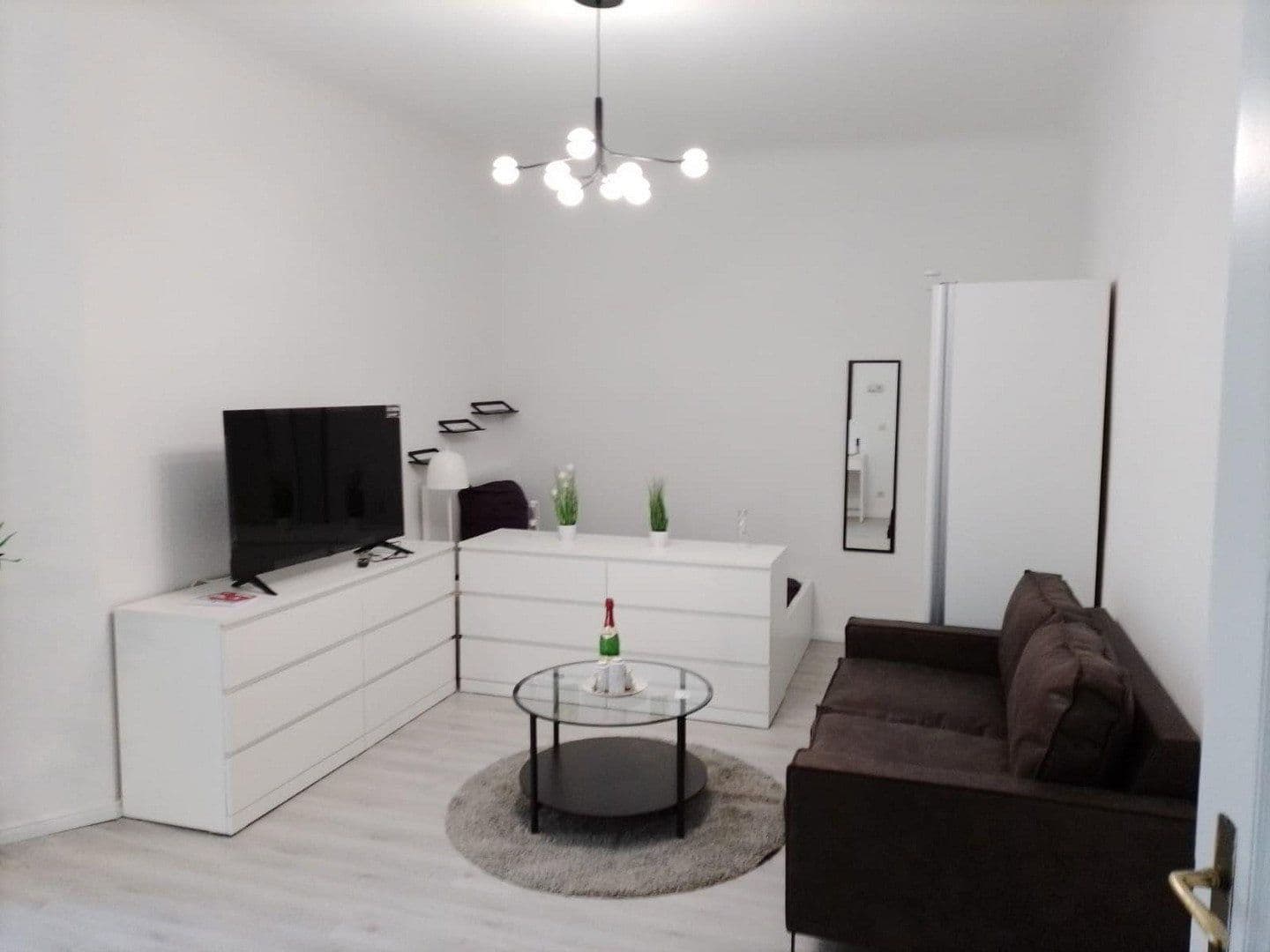 Pronájem bytu 1+1 36 m², Finowstraße 24, Berlin, Berlín Pronájem bytu 1+1 36 m², Finowstraße 24, Berlin, Berlín