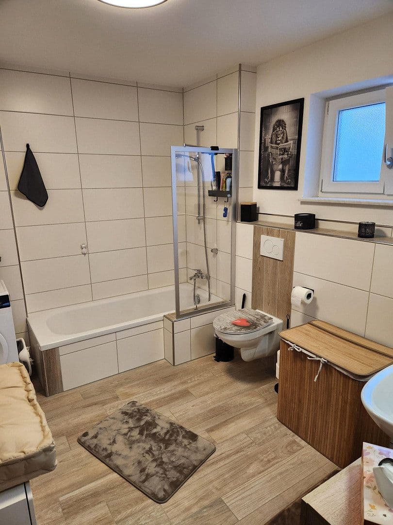 Pronájem bytu 3+kk 88 m², Heretsrieder Str. 22a, Biberbach, Bavorsko Pronájem bytu 3+kk 88 m², Heretsrieder Str. 22a, Biberbach, Bavorsko