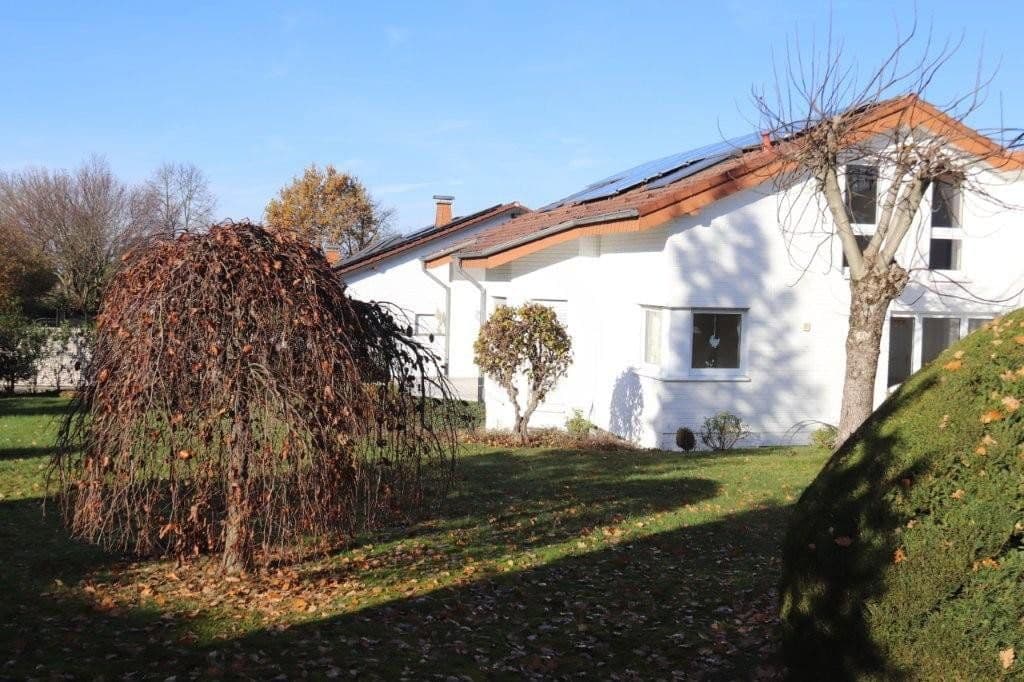 Prodej domu 202 m², pozemek 990 m², Paderborn, Severní Porýní-Vestfálsko Prodej domu 202 m², pozemek 990 m², Paderborn, Severní Porýní-Vestfálsko