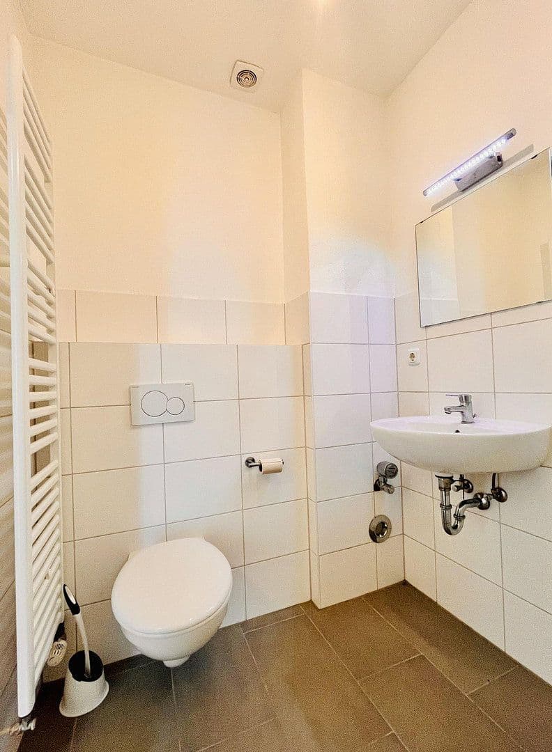 Pronájem bytu 2+1 65 m², Bremen, Bremen Pronájem bytu 2+1 65 m², Bremen, Bremen