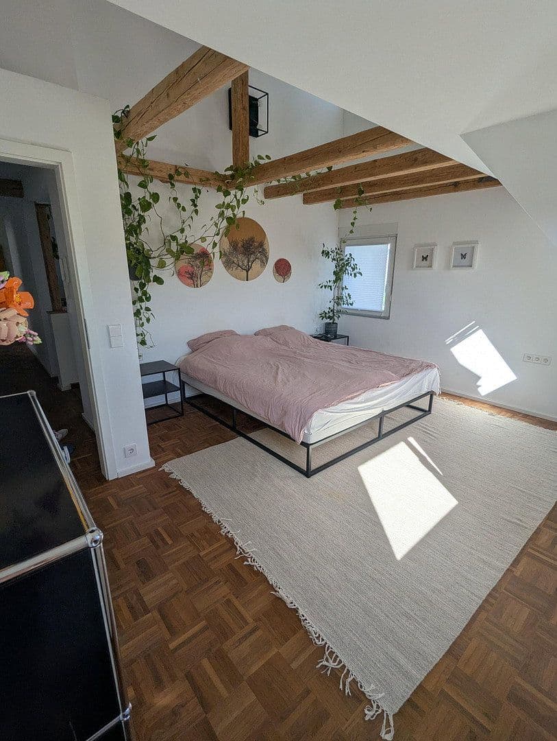 Prodej domu 250 m², pozemek 571 m², Korntal-Münchingen, Bádensko-Württembersko Prodej domu 250 m², pozemek 571 m², Korntal-Münchingen, Bádensko-Württembersko