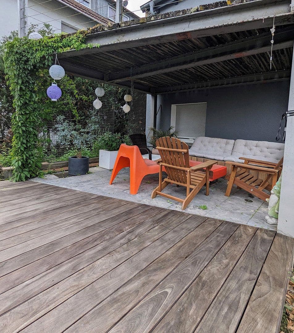 Prodej domu 250 m², pozemek 571 m², Korntal-Münchingen, Bádensko-Württembersko Prodej domu 250 m², pozemek 571 m², Korntal-Münchingen, Bádensko-Württembersko