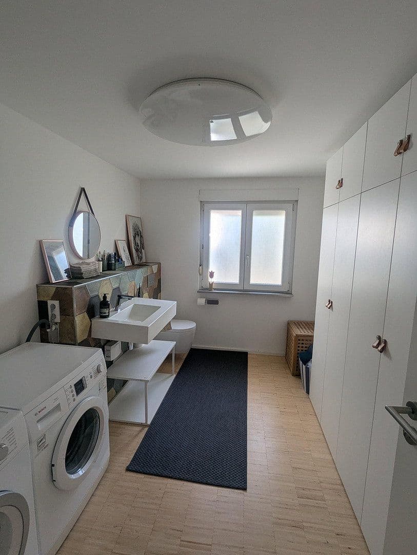 Prodej domu 250 m², pozemek 571 m², Korntal-Münchingen, Bádensko-Württembersko Prodej domu 250 m², pozemek 571 m², Korntal-Münchingen, Bádensko-Württembersko