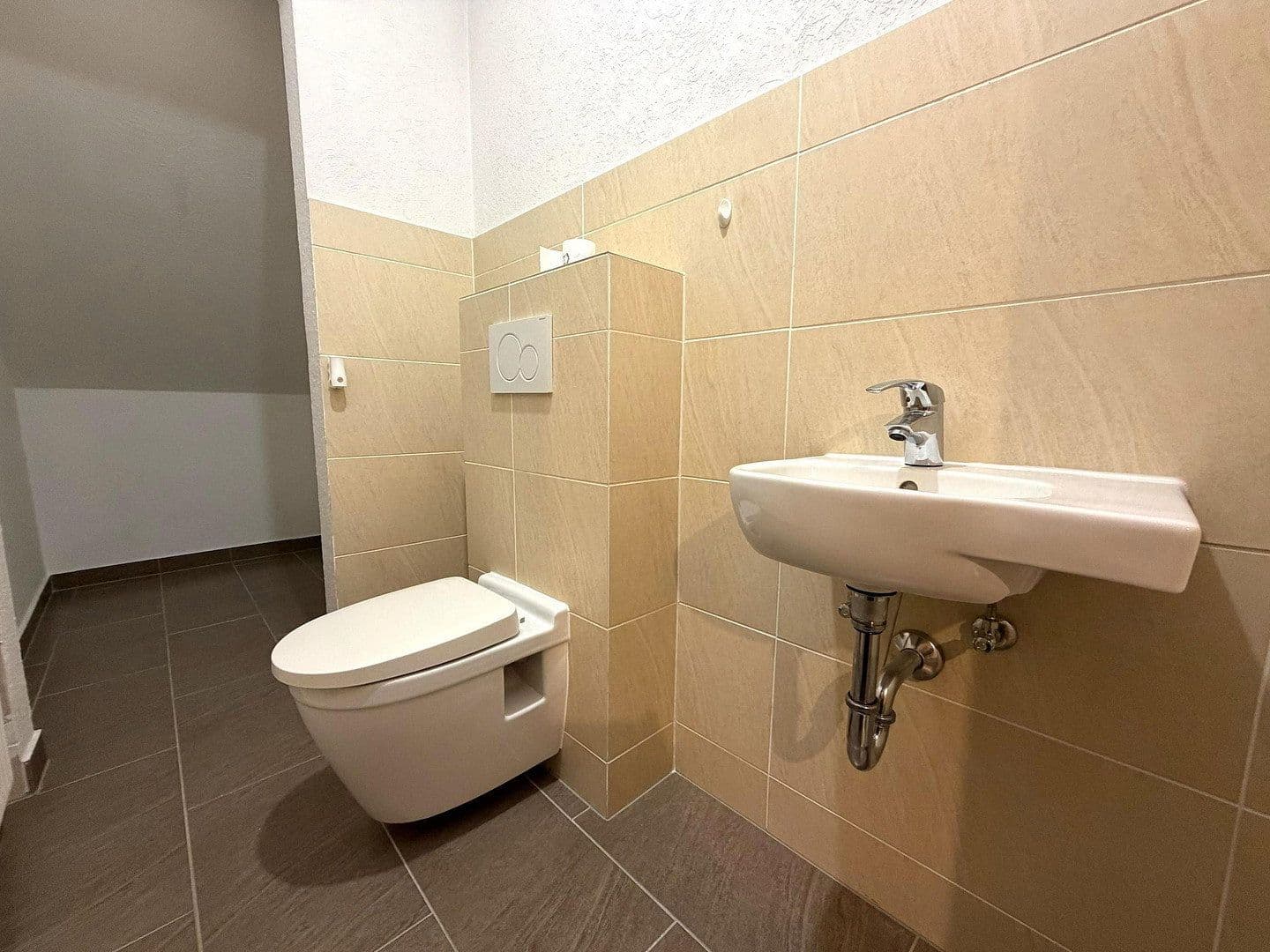 Pronájem bytu 3+1 72 m², Hauptstr. 22, Goddert, Porýní-Falc Pronájem bytu 3+1 72 m², Hauptstr. 22, Goddert, Porýní-Falc