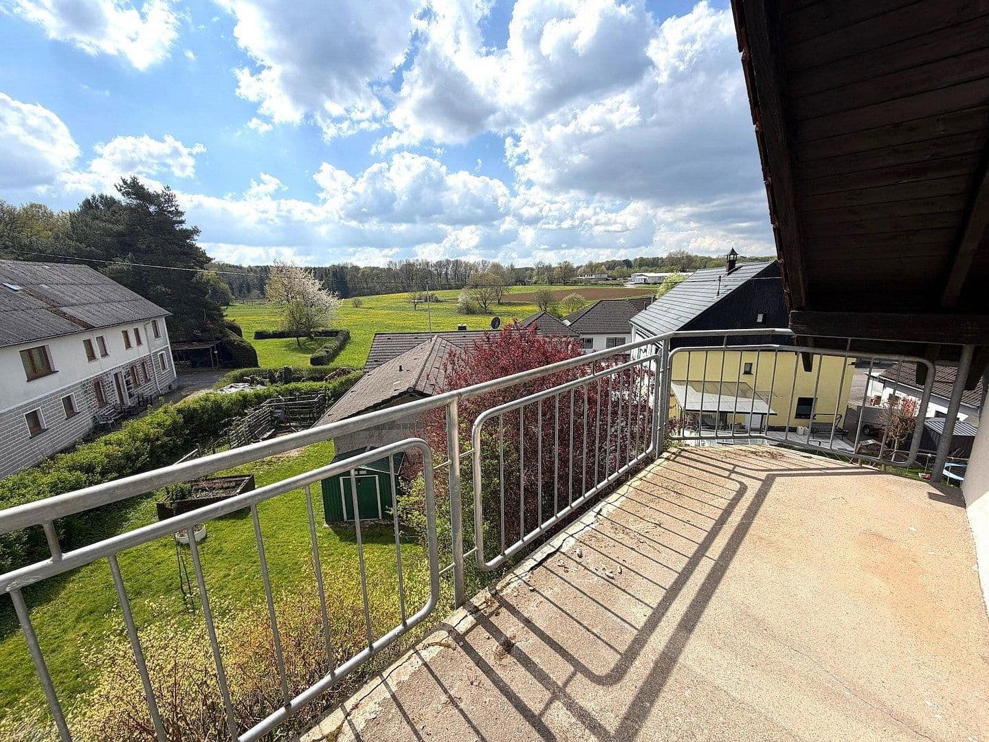 Pronájem bytu 3+1 72 m², Hauptstr. 22, Goddert, Porýní-Falc Pronájem bytu 3+1 72 m², Hauptstr. 22, Goddert, Porýní-Falc