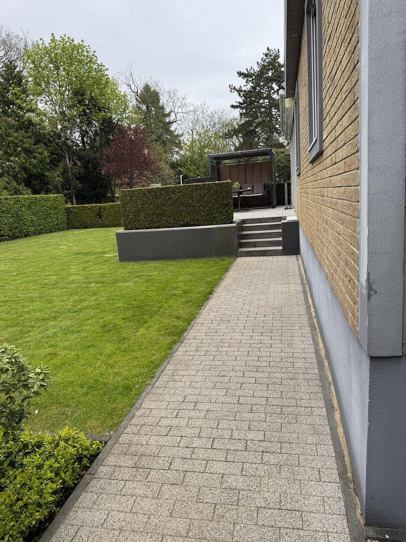 Prodej domu 110 m², pozemek 787 m², Berlin, Berlín Prodej domu 110 m², pozemek 787 m², Berlin, Berlín