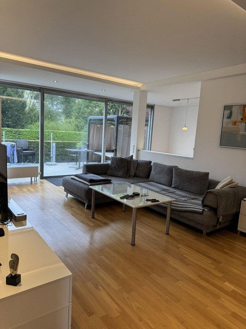 Prodej domu 110 m², pozemek 787 m², Berlin, Berlín Prodej domu 110 m², pozemek 787 m², Berlin, Berlín