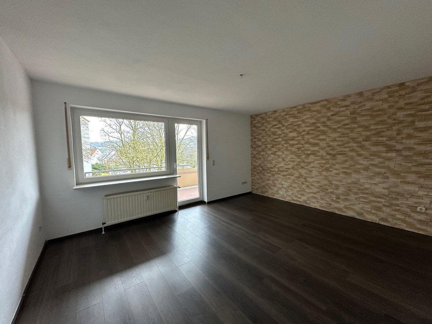 Pronájem bytu 4+1 85 m², Carl-Diem-Straße 34, Neuenrade, Severní Porýní-Vestfálsko Pronájem bytu 4+1 85 m², Carl-Diem-Straße 34, Neuenrade, Severní Porýní-Vestfálsko