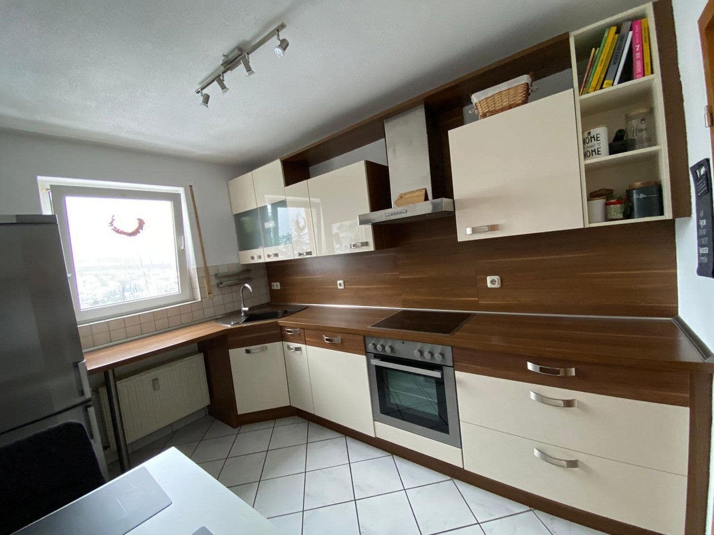 Pronájem bytu 4+1 85 m², Carl-Diem-Straße 34, Neuenrade, Severní Porýní-Vestfálsko Pronájem bytu 4+1 85 m², Carl-Diem-Straße 34, Neuenrade, Severní Porýní-Vestfálsko