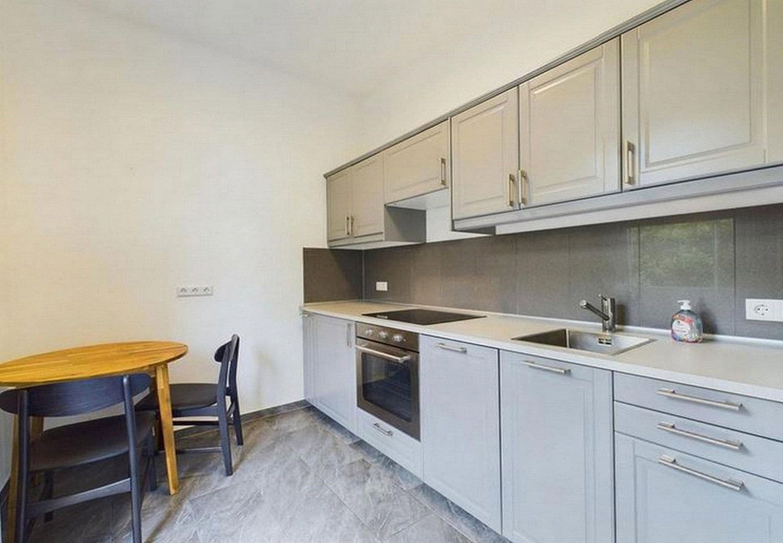 Pronájem bytu 2+1 45 m², Otl-Aicher-Straße 18, München, Bavorsko Pronájem bytu 2+1 45 m², Otl-Aicher-Straße 18, München, Bavorsko