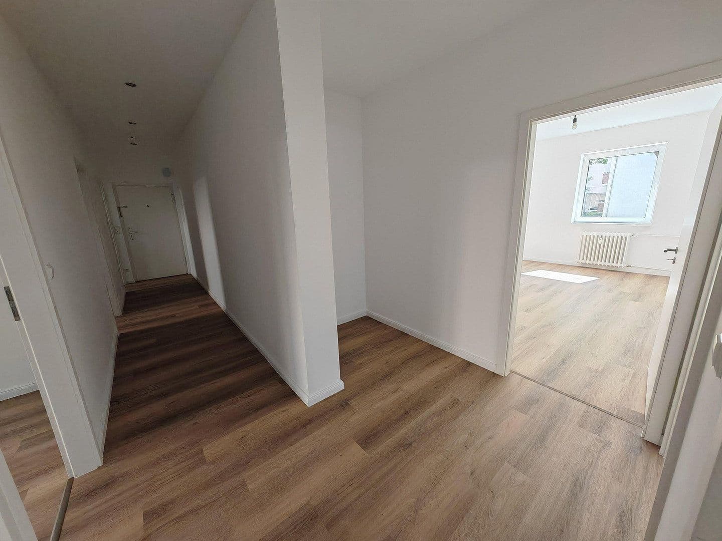 Pronájem kanceláře 98 m², Berlin, Berlín Pronájem kanceláře 98 m², Berlin, Berlín