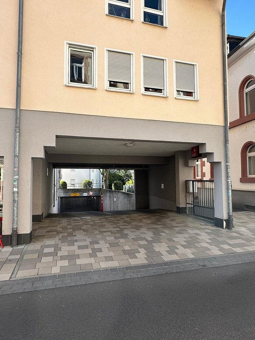 Pronájem bytu 1+1 38 m², Frankfurter Str. 14, Bad Vilbel, Hessen Pronájem bytu 1+1 38 m², Frankfurter Str. 14, Bad Vilbel, Hessen