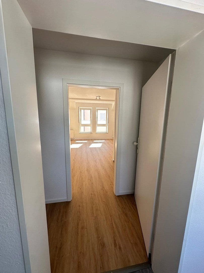 Pronájem bytu 1+1 38 m², Frankfurter Str. 14, Bad Vilbel, Hessen Pronájem bytu 1+1 38 m², Frankfurter Str. 14, Bad Vilbel, Hessen