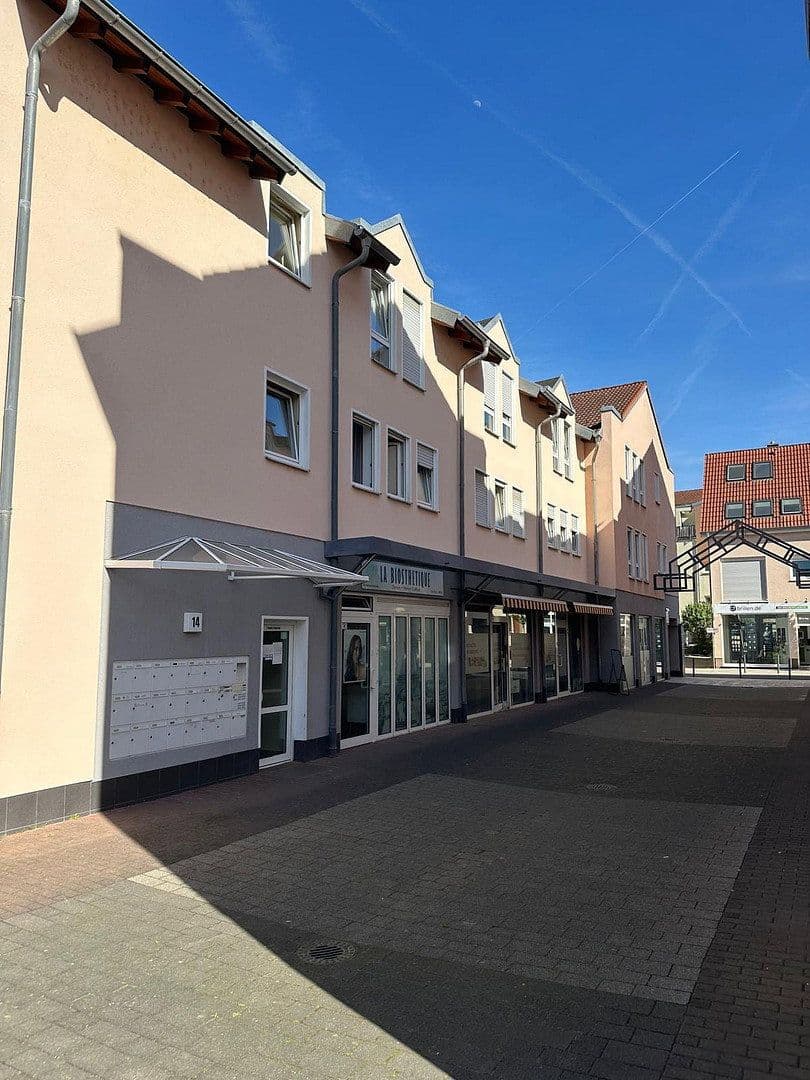 Pronájem bytu 1+1 38 m², Frankfurter Str. 14, Bad Vilbel, Hessen Pronájem bytu 1+1 38 m², Frankfurter Str. 14, Bad Vilbel, Hessen