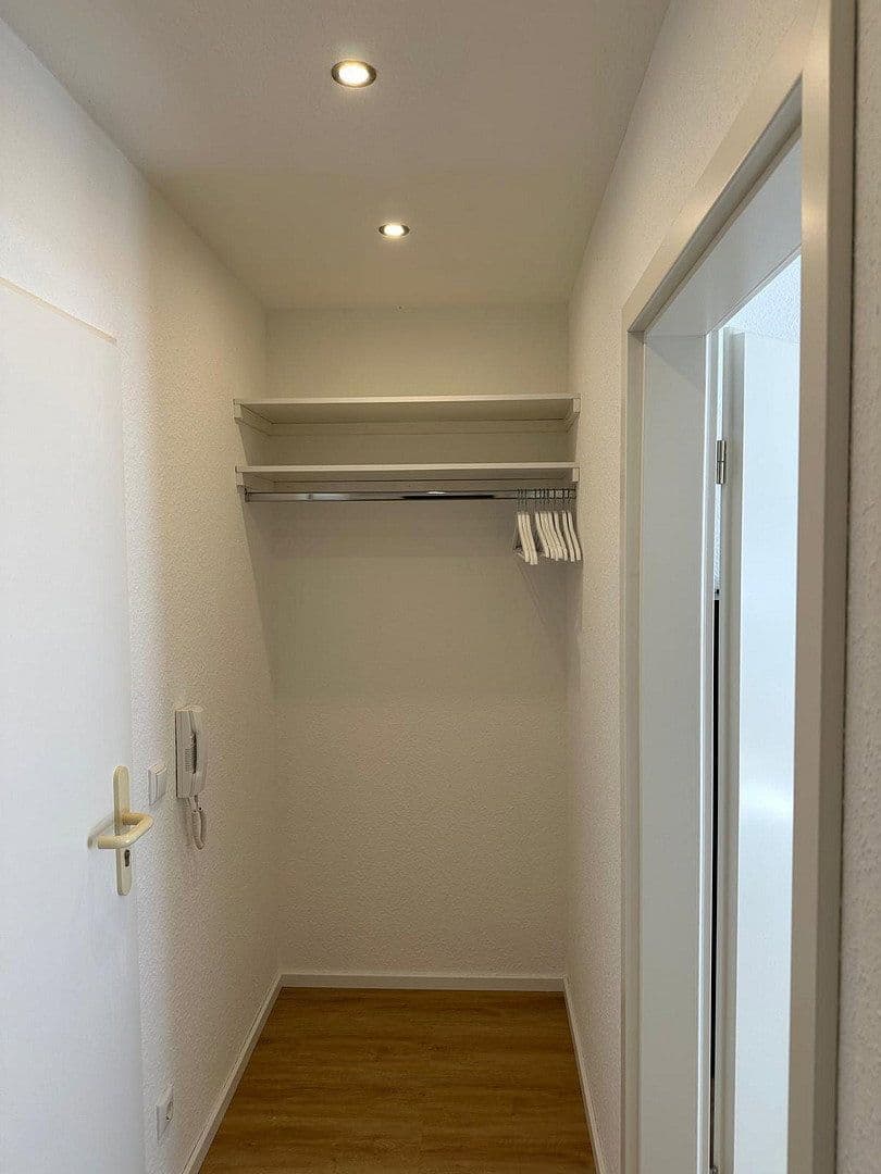 Pronájem bytu 1+1 38 m², Frankfurter Str. 14, Bad Vilbel, Hessen Pronájem bytu 1+1 38 m², Frankfurter Str. 14, Bad Vilbel, Hessen