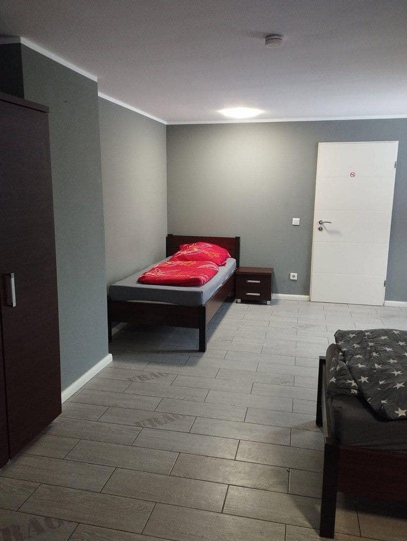 Pronájem domu 500 m², pozemek 2.500 m², Eichstädter Chaussee 12, Oberkrämer, Braniborsko Pronájem domu 500 m², pozemek 2.500 m², Eichstädter Chaussee 12, Oberkrämer, Braniborsko