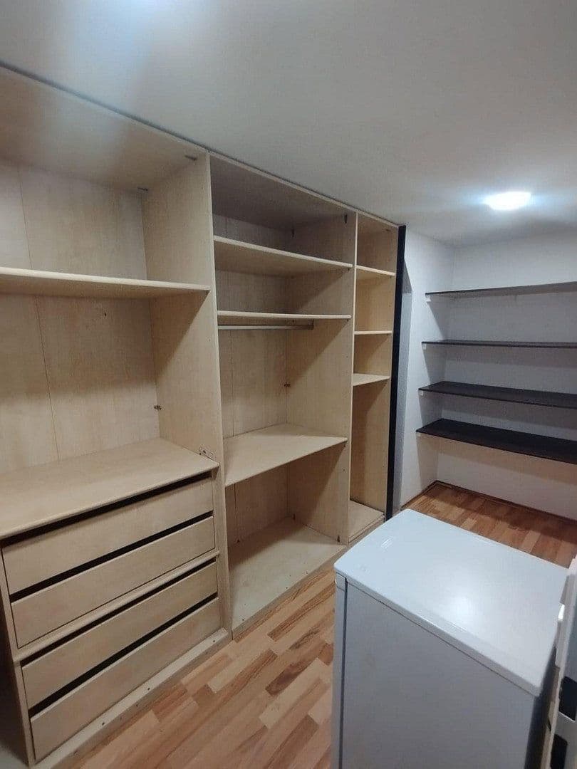 Pronájem domu 500 m², pozemek 2.500 m², Eichstädter Chaussee 12, Oberkrämer, Braniborsko Pronájem domu 500 m², pozemek 2.500 m², Eichstädter Chaussee 12, Oberkrämer, Braniborsko
